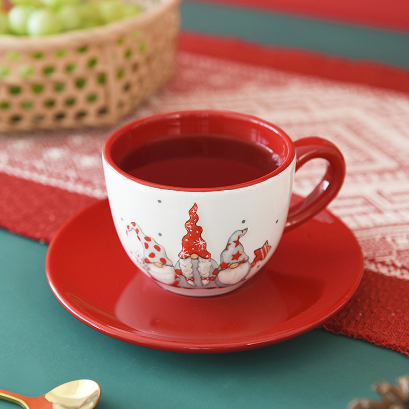 Tazas y platos de cerámica nórdica de Santa Claus Tazas y platos de café de estilo occidental Tazas de té de la tarde de alto valor Tazas en relieve platillos