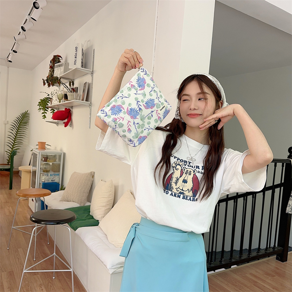 3432 ins Niche floral makeup bag, lotion and skin care product storage bag, portable large-capacity inner liner bag for women undefined