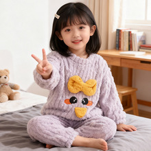 ��ͯ���m�q�Ҿӷ�Ůͯ�ӽq˯�����b�����������w��ͨ�Ӻ�ůͯ�b