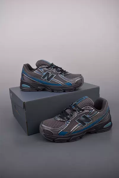NB740 black blue