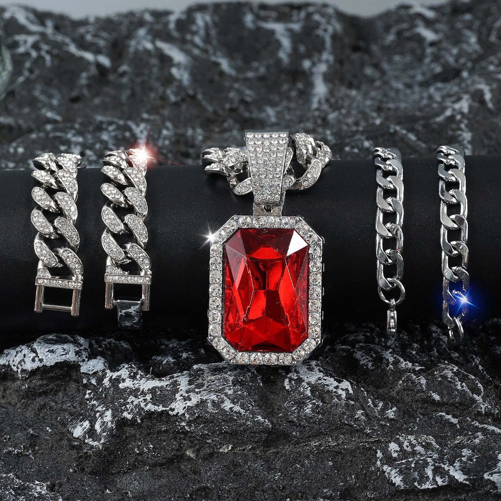 Ensemble élégant de collier et bracelet à chaîne cubaine avec pendentif en rubis carré et diamants Hip Hop_voghion.com