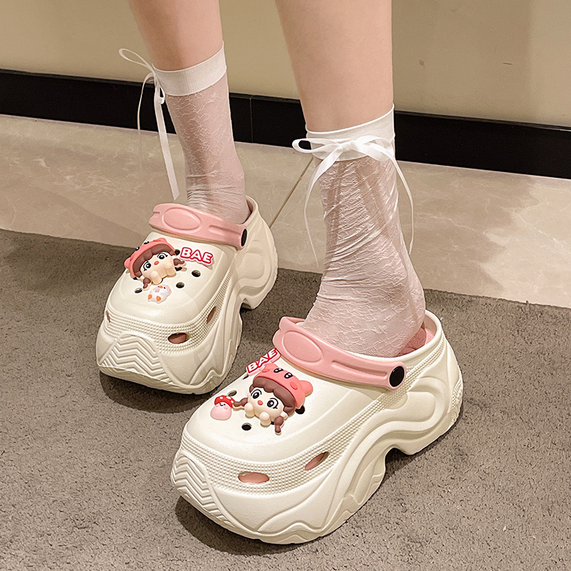 New Ins Trendy Thick Sole Outer Wear Non-slip Fashion Sandals and Slippers Women's EVA High Heel Hole Shoes Women's Summer New Ins Trendy Thick Sole Outer Wear Non-slip Fashion Sandals and Slippers Women's EVA High Heel Hole Shoes Women's Summer