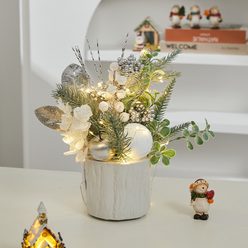 Mini-Weihnachtsbaum in Weiß mit Lichterkette – Elegante Tischdekoration aus Holz für Zuhause, Büro und festliche Anlässe (Verschiedene Größen und Beleuchtungsoptionen)_voghion.com