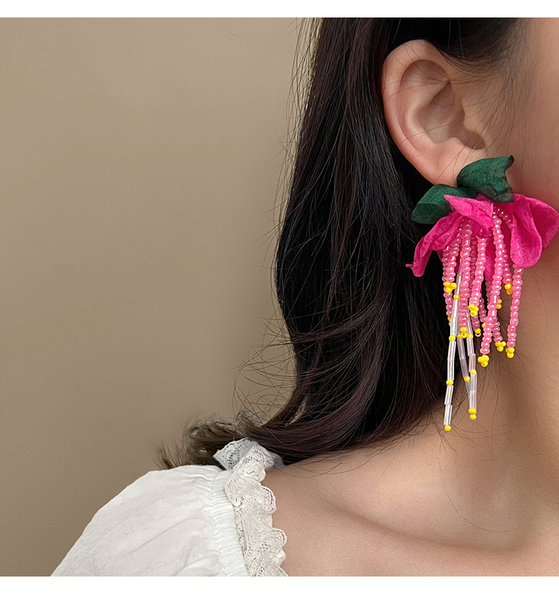 Sweet Flower Beaded Cloth Women's Drop Earrings display picture 4