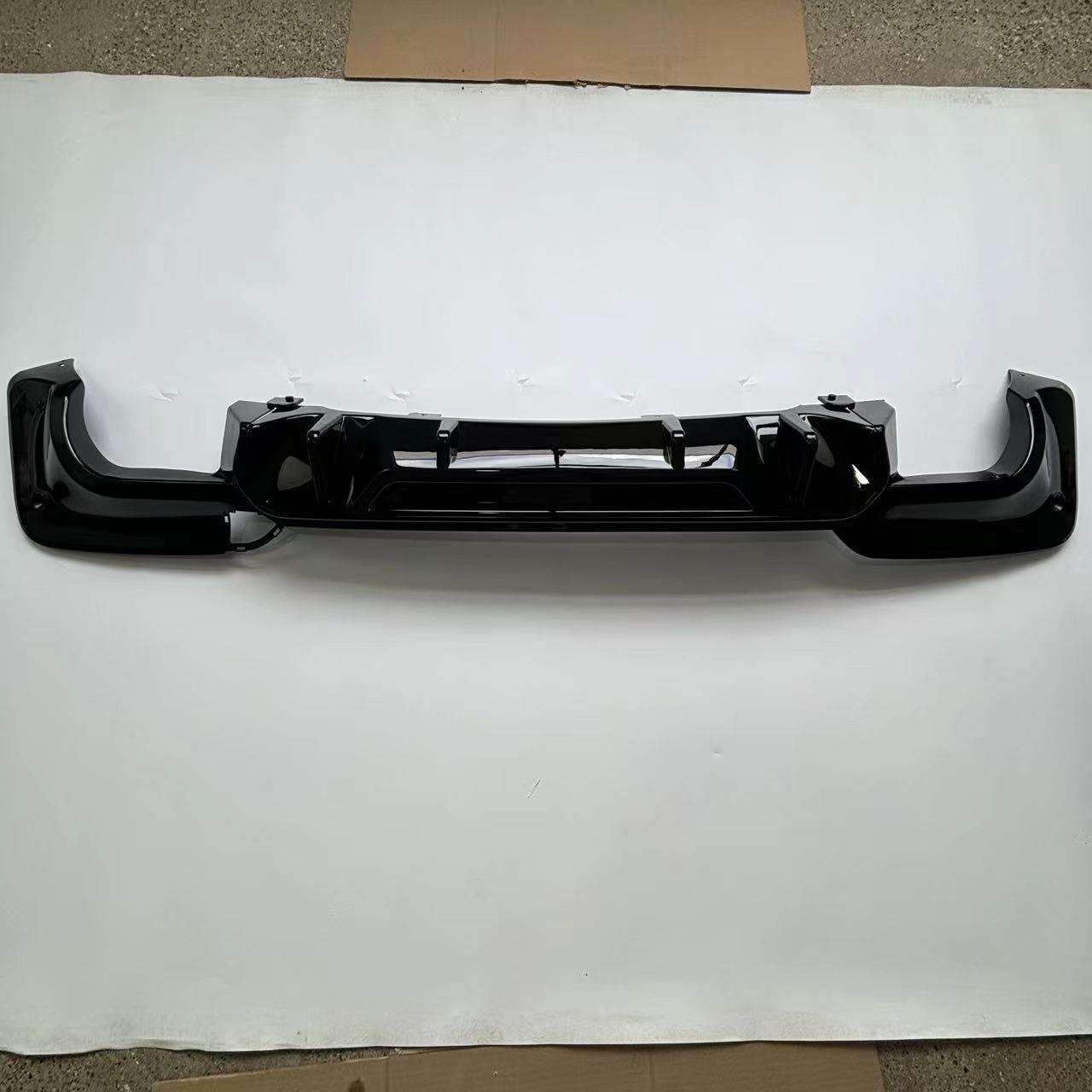 Suitable for Bmw X3 G01 2017-2019 Competition Model Rear Lip with Dual Outlet Rear Diffuser