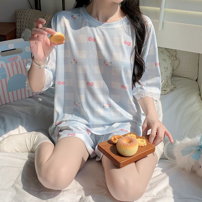 Venta al por mayor transfronteriza de seda de hielo hilo cuello redondo pantalones cortos de manga corta encaje estilo de explosión moda de verano pijamas de manga corta ropa de hogar para mujer
