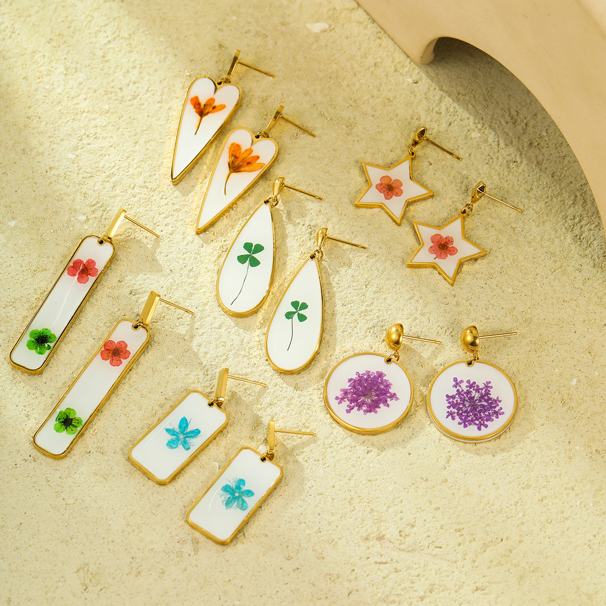13g Weight 304 Stainless Steel Ear Needle Material Drop Earrings Classification 1 Pair Quantity Banquet, Tea Party Occasion 304 Stainless Steel Material Water Droplets, Heart Shape, Petal Pattern Women's Gender Enamel Design Elegant, Retro Style Gold Color 1 Pair Elegant Retro Water Droplets Heart Shape Petal Enamel 304 Stainless Steel Drop Earrings 无