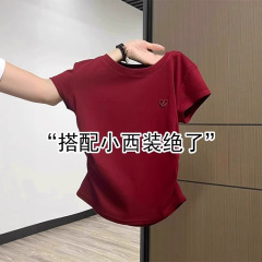 バーガンディ右肩半袖Tシャツ女性用2025新作夏デザインプリーツウエスト痩身ショートトップ