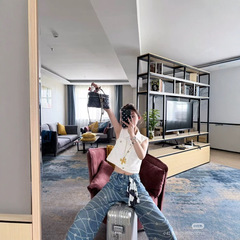 重工设计感满印提花阔腿牛仔裤女春夏新款高腰洋气宽松直筒长裤潮