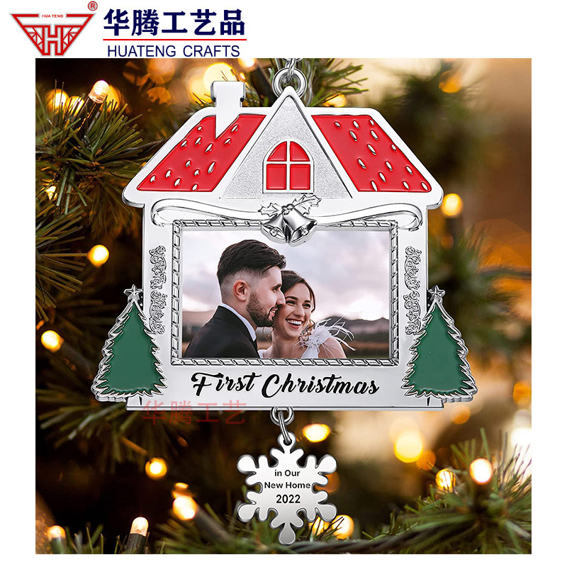 Alloy Mini Photo Frame, Metal Round Photo Frame, Gold Powder Craft, Christmas Hanging Ornament Photo Frame, Commemorative Photo Frame for Friends and Family Alloy Mini Photo Frame, Metal Round Photo Frame, Gold Powder Craft, Christmas Hanging Ornament Photo Frame, Commemorative Photo Frame for Friends and Family