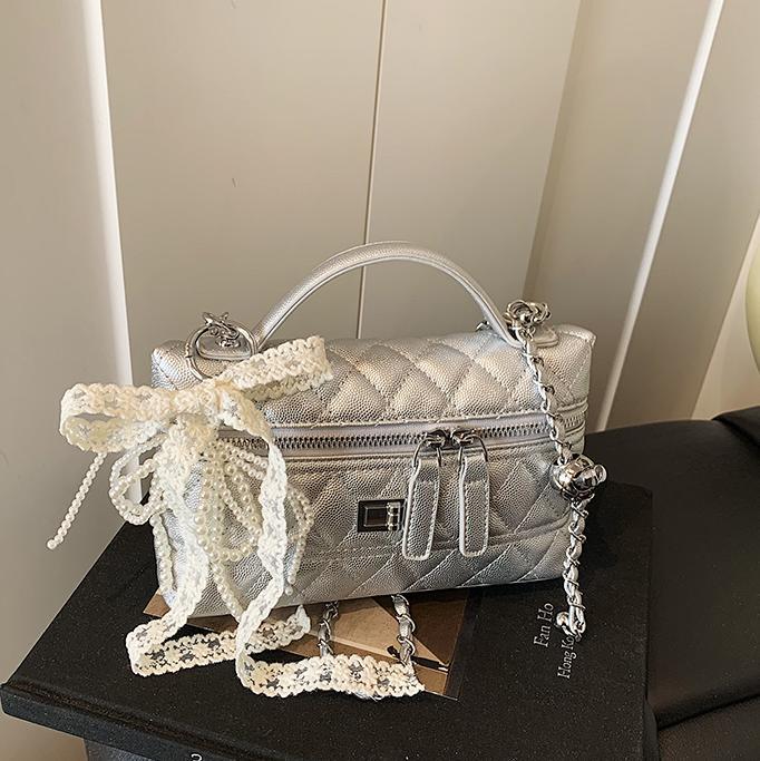 Bolso de caja de fragancia pequeña de alta gama para mujer 2025 nuevo bolso de hombro de cadena de diamantes de venta caliente bolso cuadrado pequeño de todo fósforo de moda