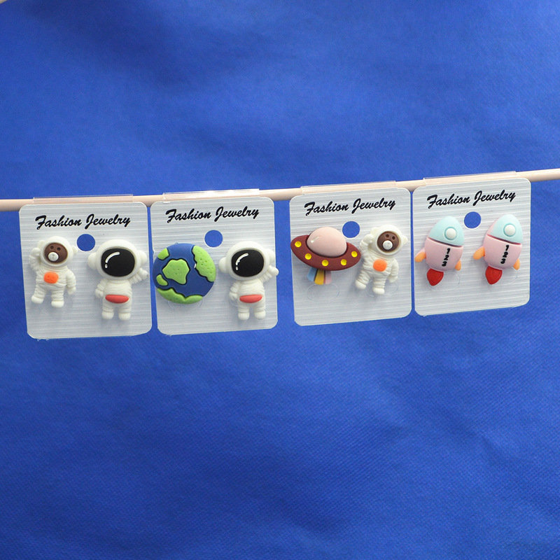 Fashion Astronaut Resin Women's Ear Studs 1 Pair display picture 2