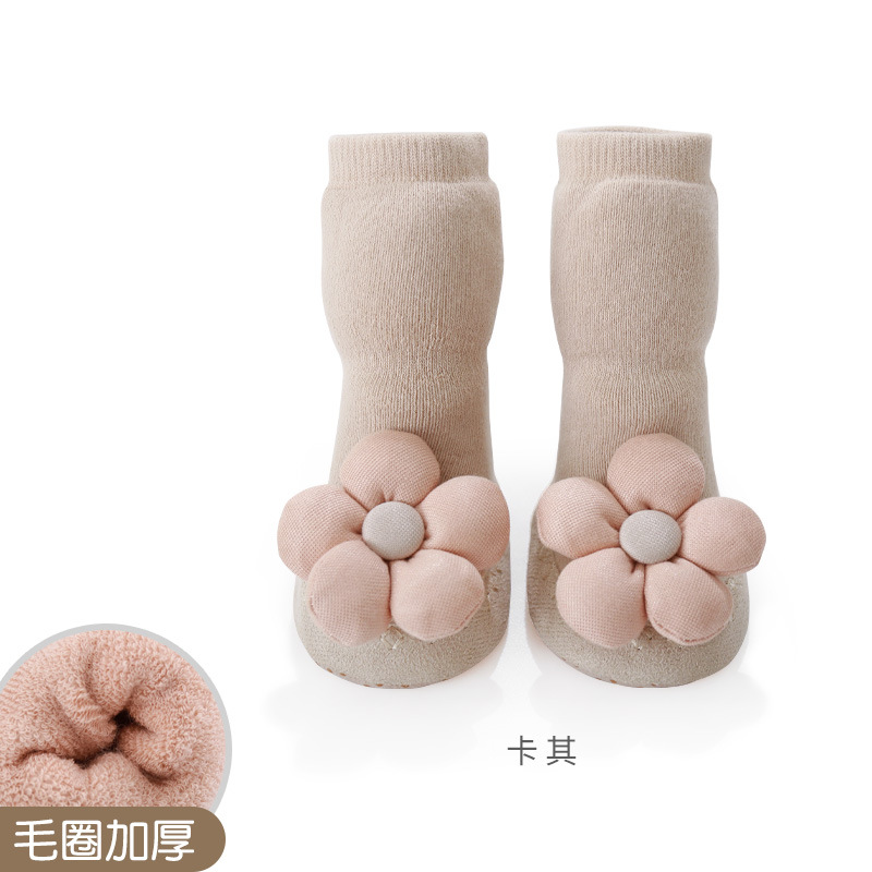 Los zapatos y los calcetines del piso de la niña Otoño e Invierno engrosados Terry cálido anti-caída Flower Princess zapatos y calcetines infantiles de cuero para niños pequeños