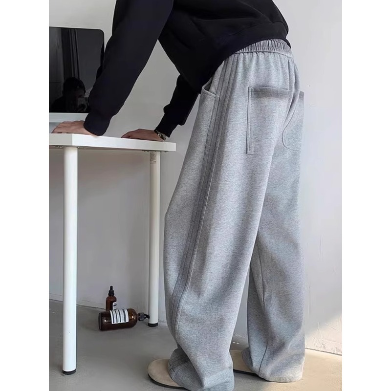 회색