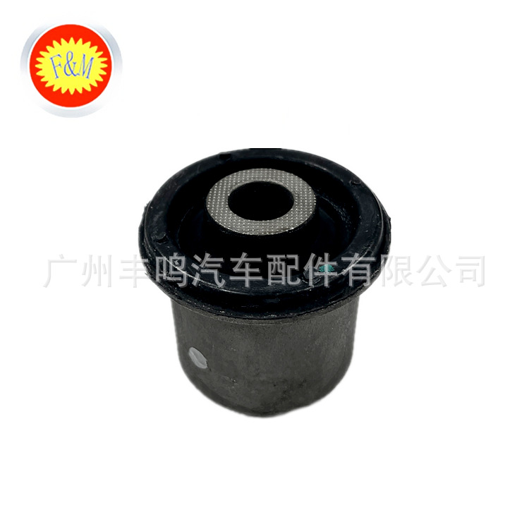 Brazo de control del coche MR992255/buje del brazo de tracción (Superior; eje delantero) adecuado para Mitsubishi