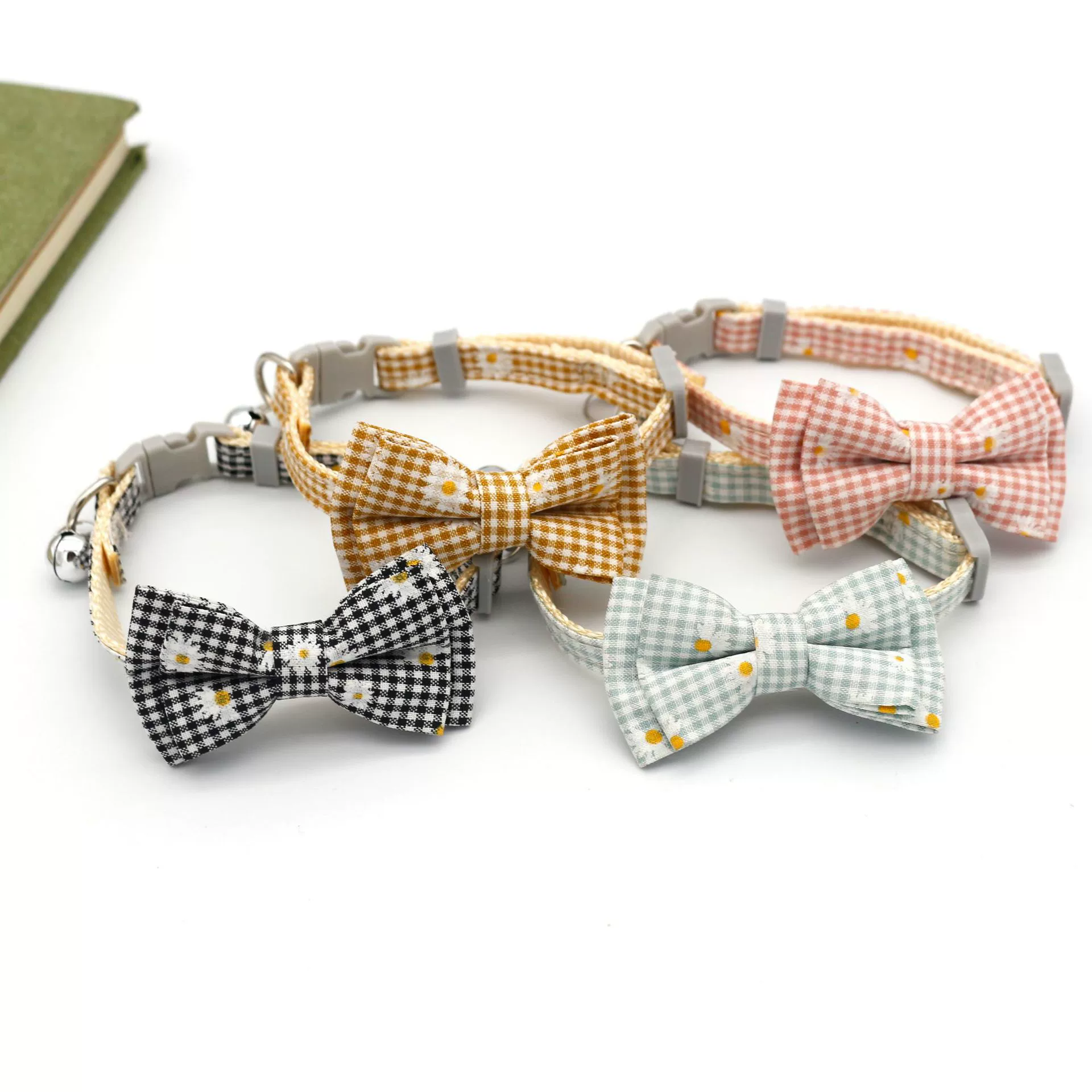 Новый клетчатый ошейник для домашних животных Колокольчик воротник ромашка лук кошка ошейник для собак Amazon Cross Border рекомендую