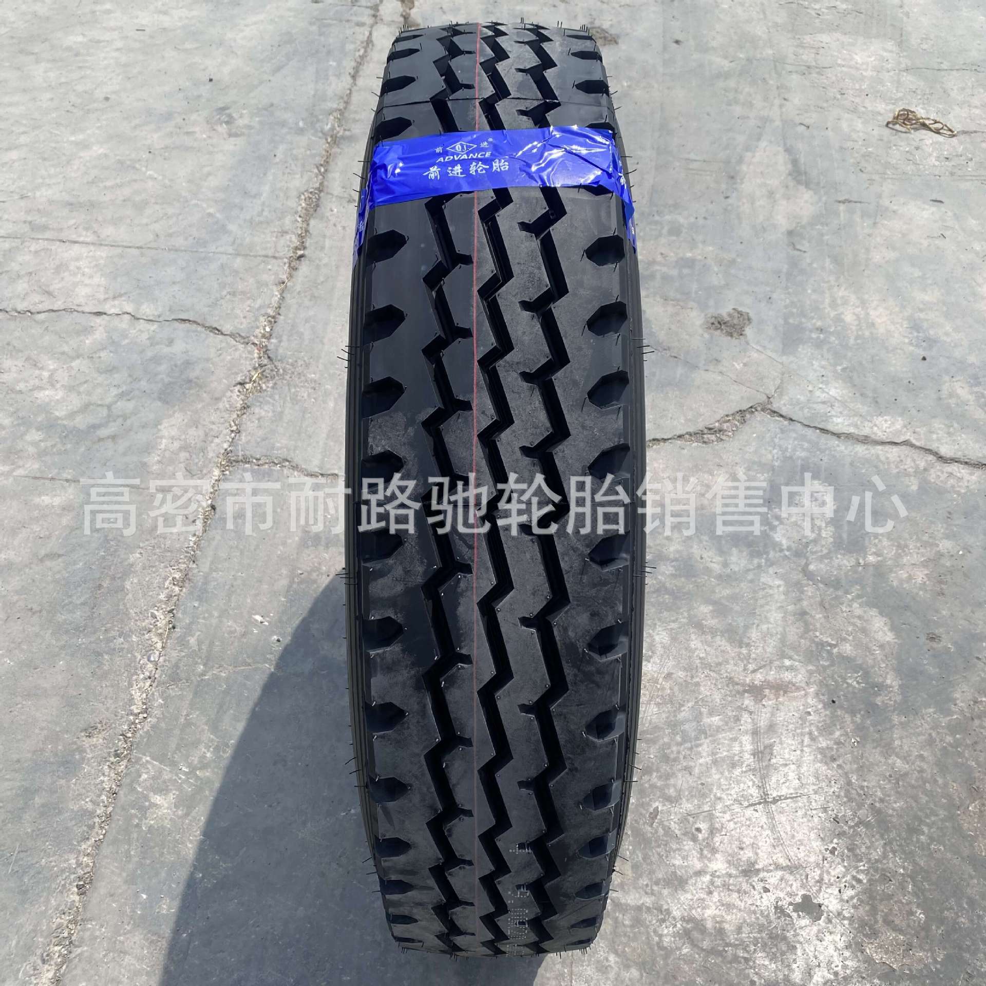 900R20 10.00R20  1100R20全钢丝卡车汽车货车轮胎有内胎重载