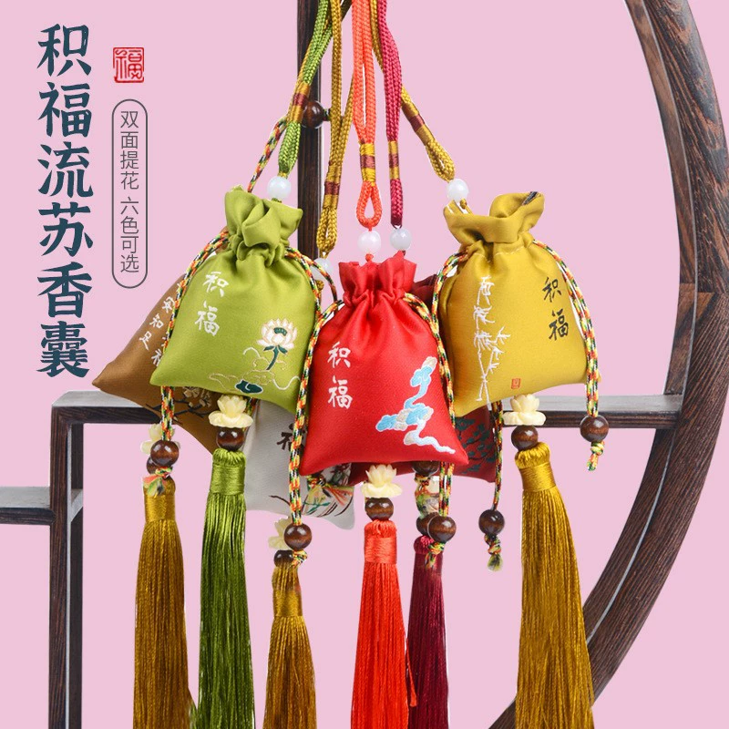 Оптовые китайские ароматические пакетики для туристических объектов, традиционные китайские благословительные пакетики, подвесные украшения в старинном стиле, ароматические пакетики с завязками и кисточками.