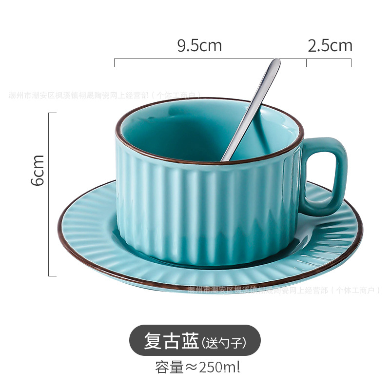 Azul claro (1 taza, 1 plato y 1 cucharada)