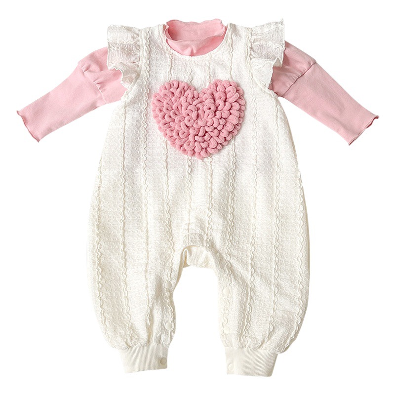 Traje de una pieza de bebé Ropa para niños coreanos Estilo de primavera Ropa de salida de princesa Ropa de escalada de dos piezas con decoración de amor para bebés