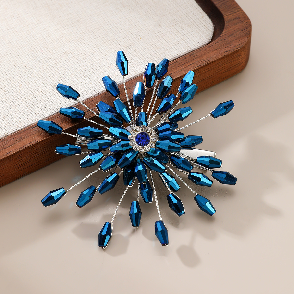 13g Weight Hair Clip Hair Accessories Type Artificial Crystal Inlay Material 1 Piece Quantity Casual, Date Occasion Copper Material Flower Pattern All Seasons Season Women's Gender Lady, Modern Style Style Lady Modern Style Women's Flower Copper Artificial Crystal Hair Clip 9