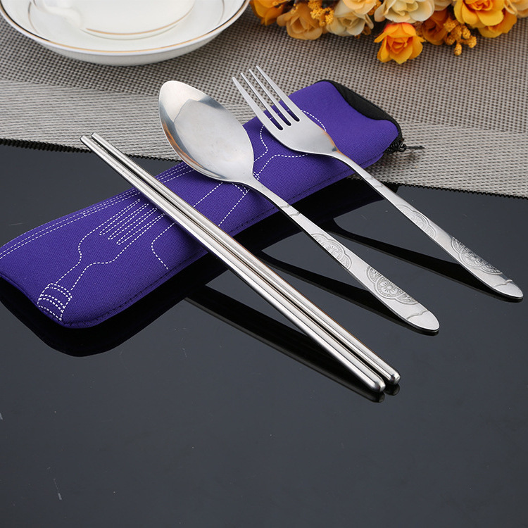 Stainless steel tableware set Western steak knife, fork and spoon creative cloth bag outdoor portable tableware three-piece gift set