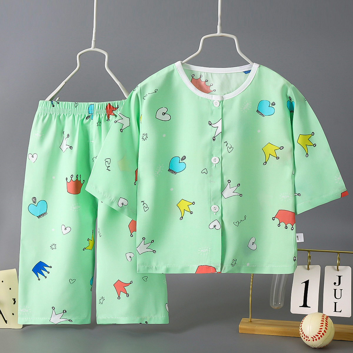 카디건-리틀 크라운