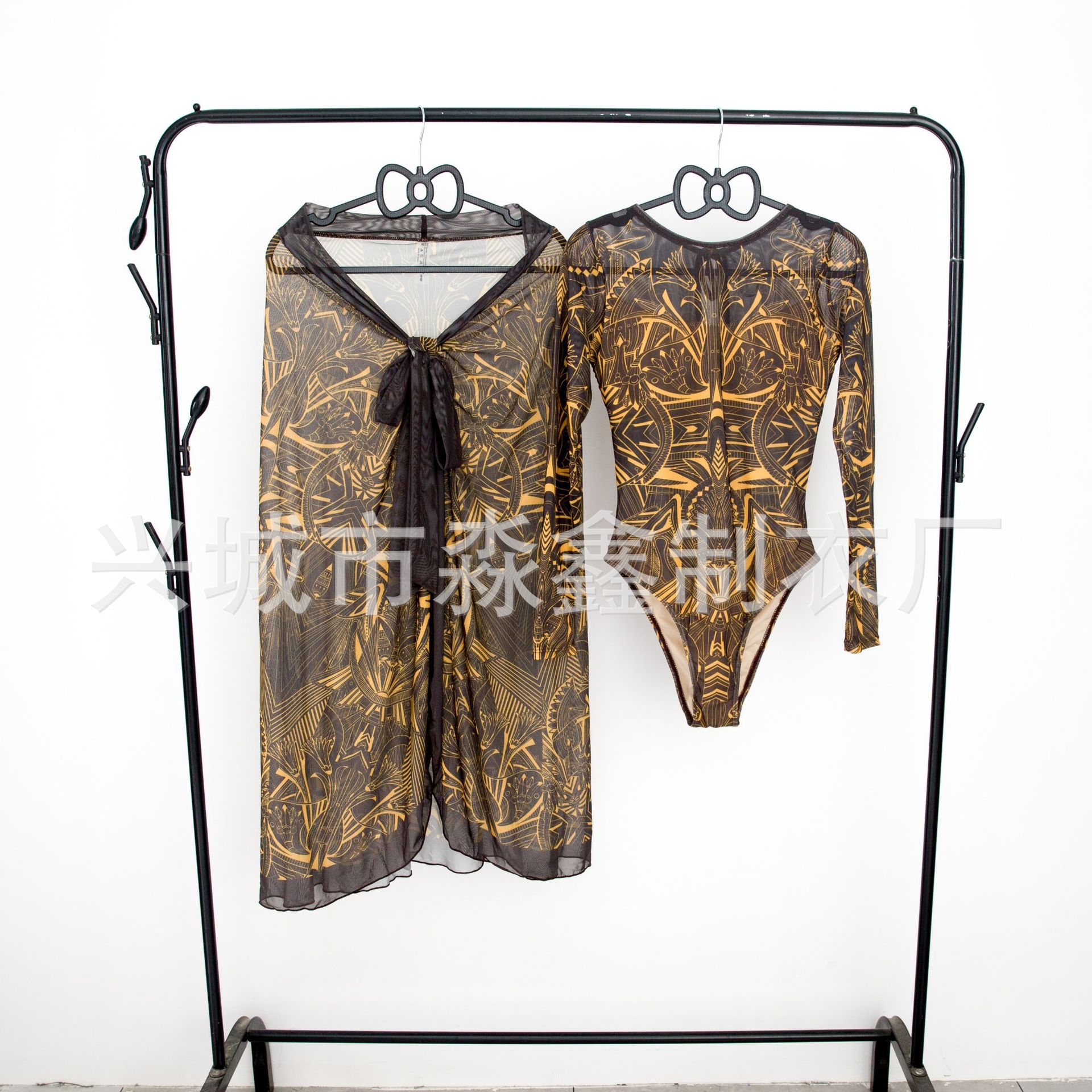 2025 traje de baño de una pieza para mujer de dos piezas nuevo traje de baño ruso europeo y americano protector solar Купальник