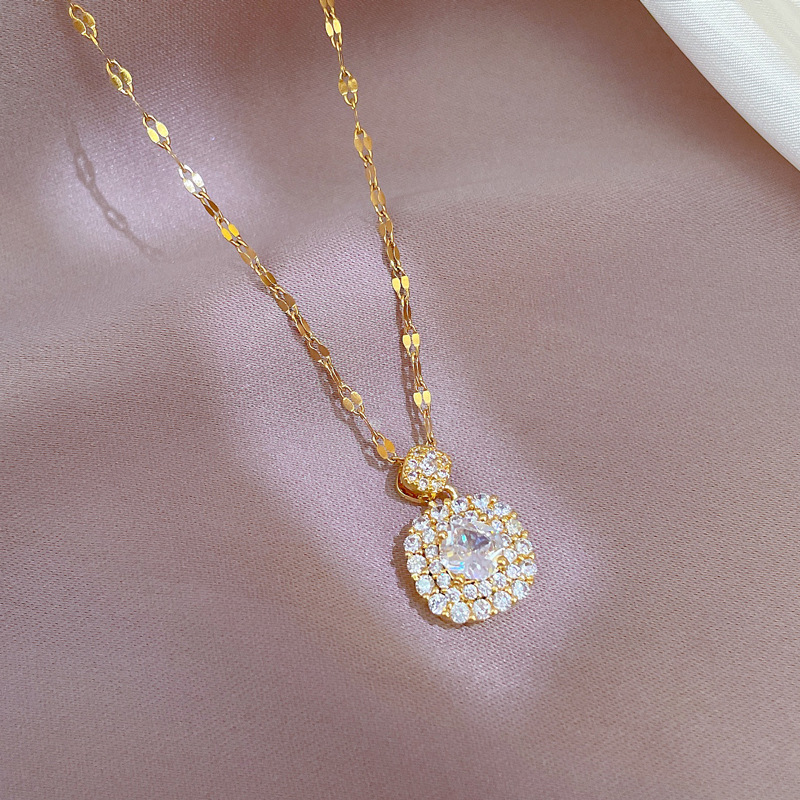 Fashion Square Stainless Steel Chain Inlay Artificial Diamond Pendant Necklace 1 Piece