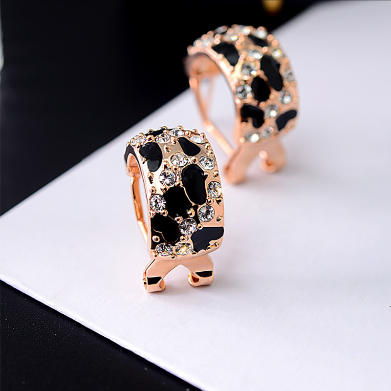 Pendientes De Cristal De Diamantes Con Patrón De Leopardo De Moda Coreana display picture 3