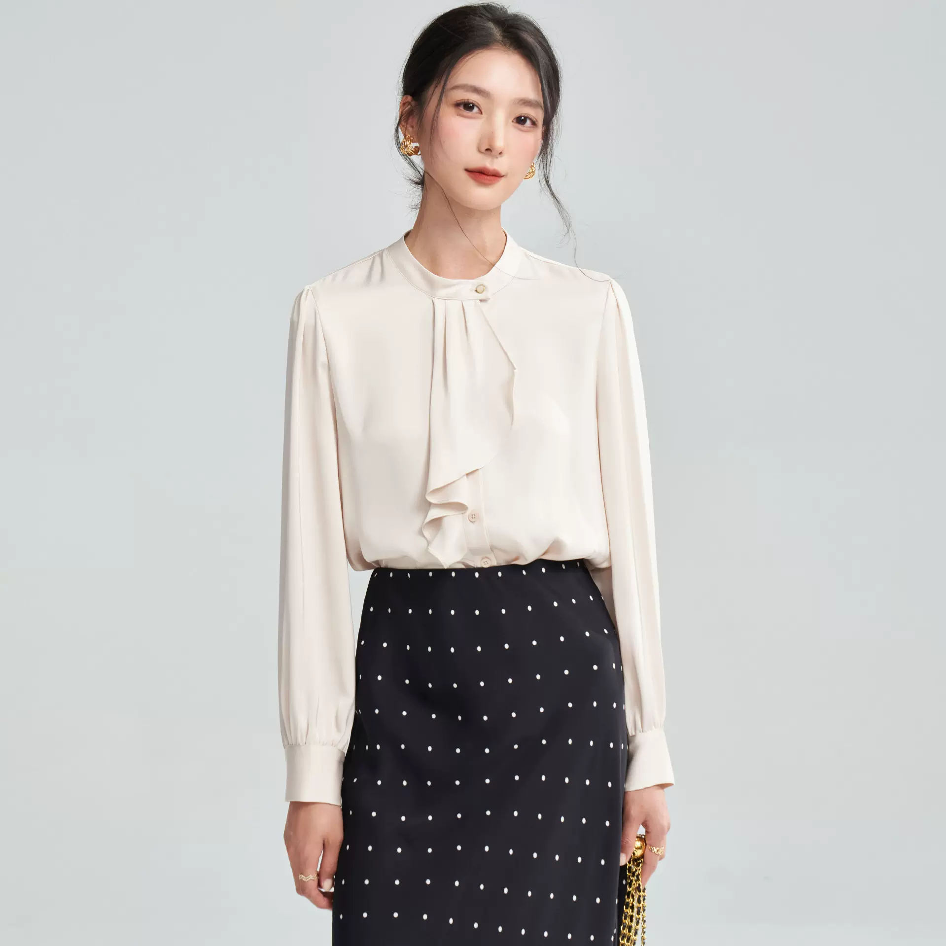 25 秋季轻职场温柔风不规则飘带衬衫设计感OL通勤职业长袖衬衣