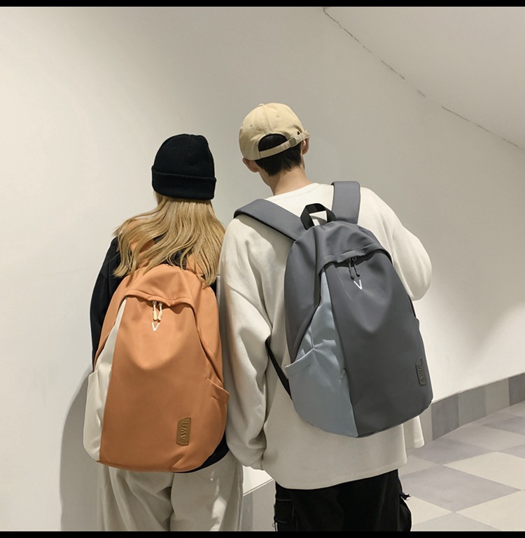 Simple Large-capacity Backpack Hit Color Travel Backpack display picture 3