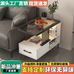 ソファーのサイドキャビネットのサイドキャビネットのリビングルームの置物