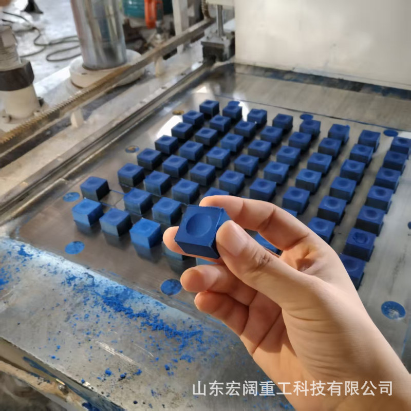 宏阔重工100吨台球秆巧克粉成型液压机200吨碳粉成型压块设备