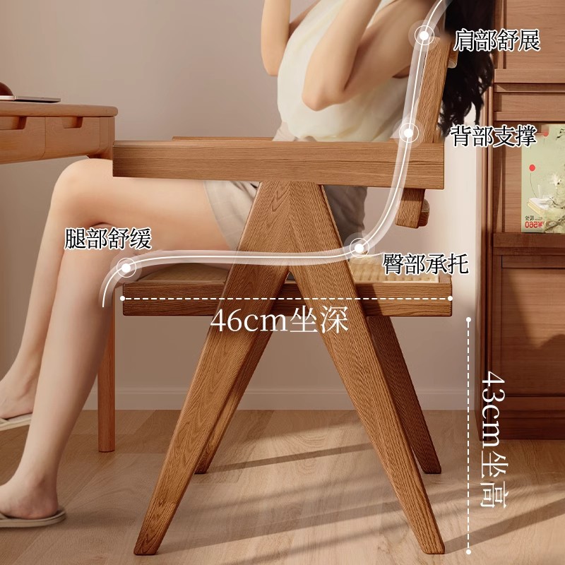 Silla de comedor de madera maciza para el hogar Chandigarh silla de ratán con reposabrazos de estilo antiguo