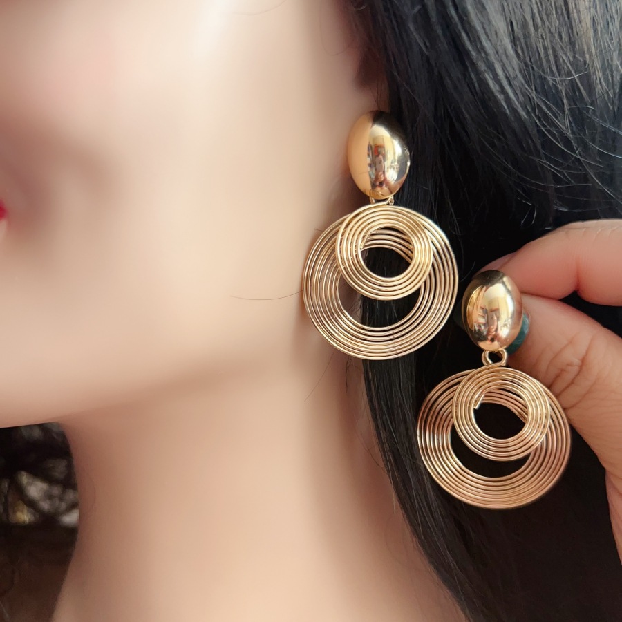 fashionable earrings