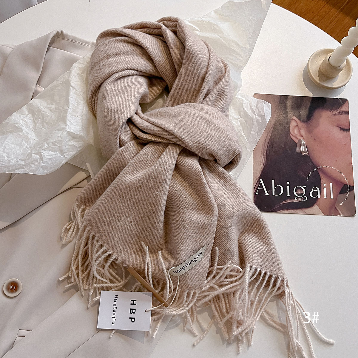 Nuova collezione autunno/inverno 2026: sciarpa in cashmere da donna, sensazione di alta qualità, mantello leggero di lusso con lettera H invernale, scaldacollo spesso e caldo_voghion.com