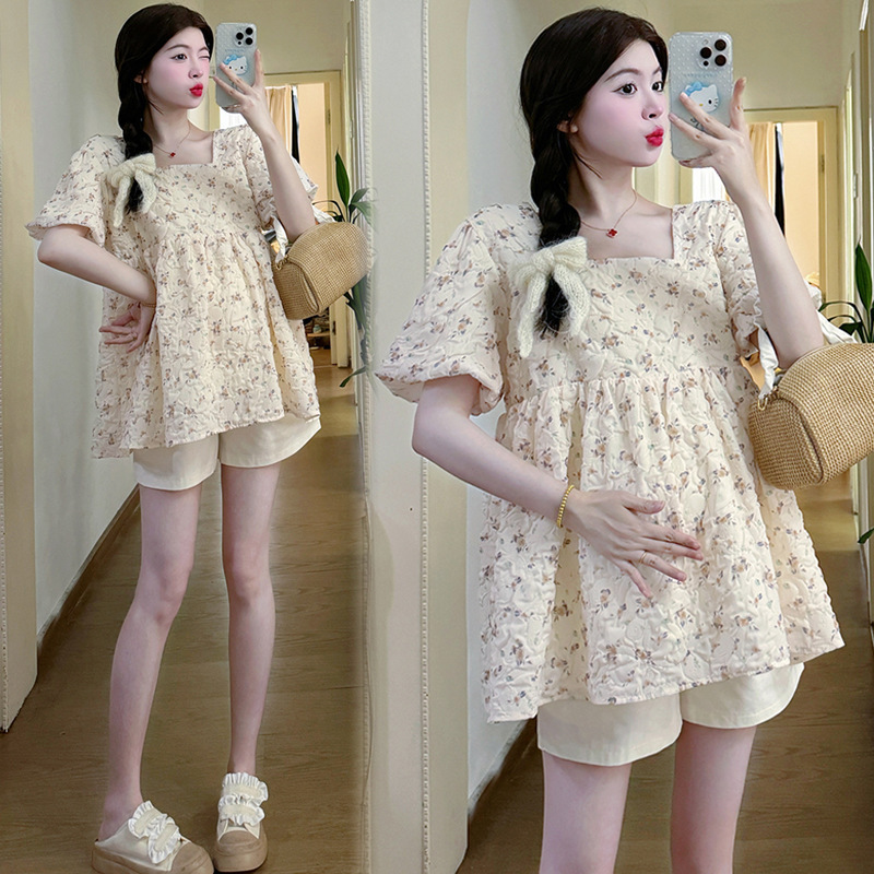 Maternity suit Summer New Loose Slimming Floral Short-sleeved Top T-shirt Pregnant Belly Shorts Two-piece Set
