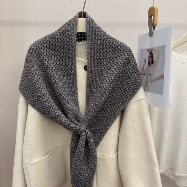 Korean-Style Knitted Perforated Triangle Scarf Shawl, Multifunctional Outerwear for Autumn and Winter, Warm Neck-Protecting Cape-Style Large Cape Scarf