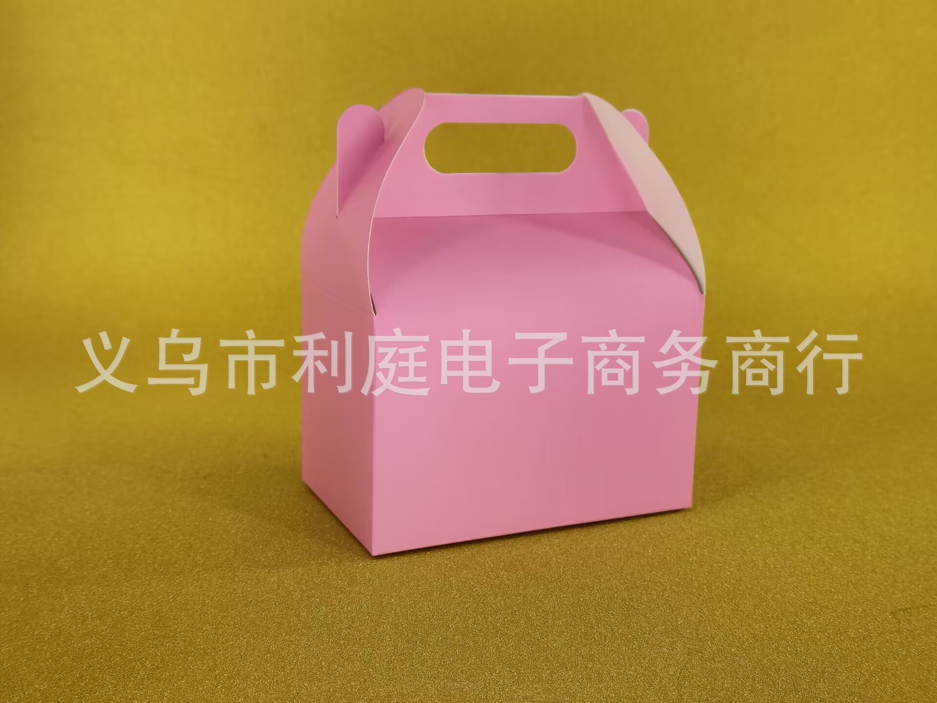 现货白卡礼物盒牛角盒蛋糕盒生日包装盒纯色礼物盒