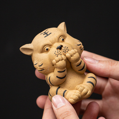 New Tiger Tea Pet Creative Piggy Bank Mascot Purple Clay Size Cute Tiger Tea Pet Ornament Tea Table Decoration