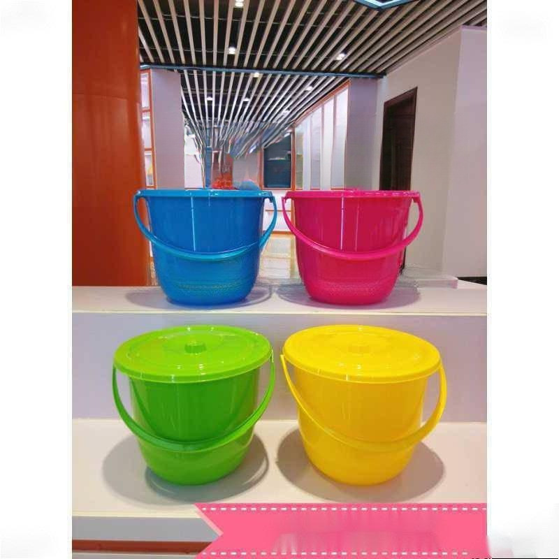塑料小桶黄色小桶带盖小水桶 清洁桶子塑料桶 蓝色小桶苹果桶