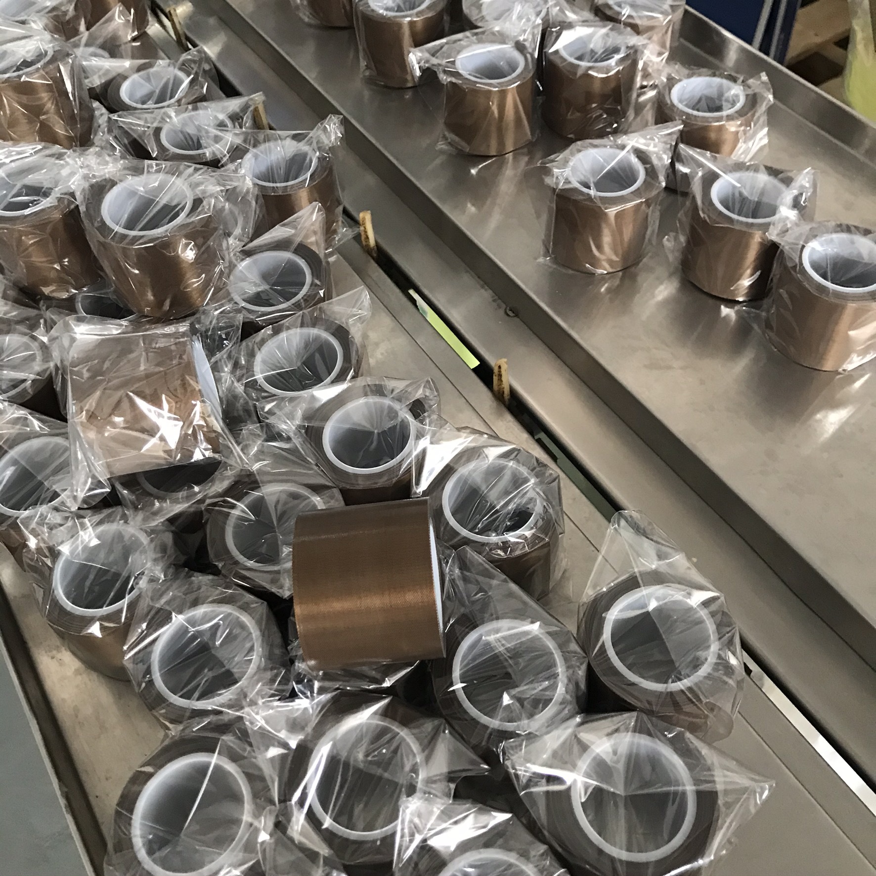 Directo de fábrica de teflón de alta temperatura cinta de alta frecuencia máquina de sellado de la máquina bolsa que hace la máquina resistente al desgaste de alta temperatura resistente cinta de teflón
