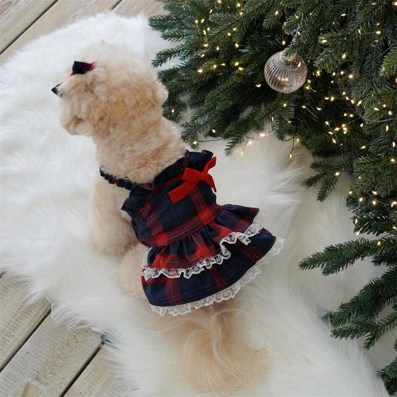 Nueva ropa de mascotas Navidad clásica vestido de cuadros cachorro ropa de vacaciones encaje ropa de perro japonesa y coreana