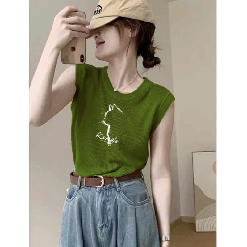 Green Spicy Girl Sleeveless Tank Top for Women, Summer European Style, Regular Shoulder Top with a Unique Design, Niche Thin Ice Silk Knit T-Shirt