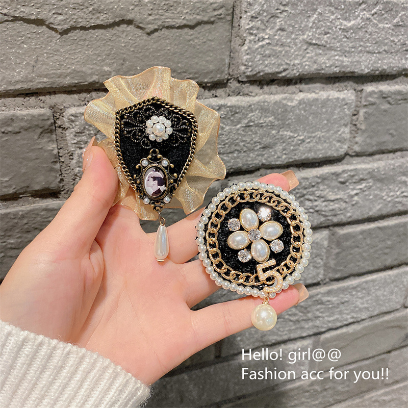 Fashion brooch corsage pin Korean luxury elegant coat sweater pin cardigan vintage pearl lace accessories