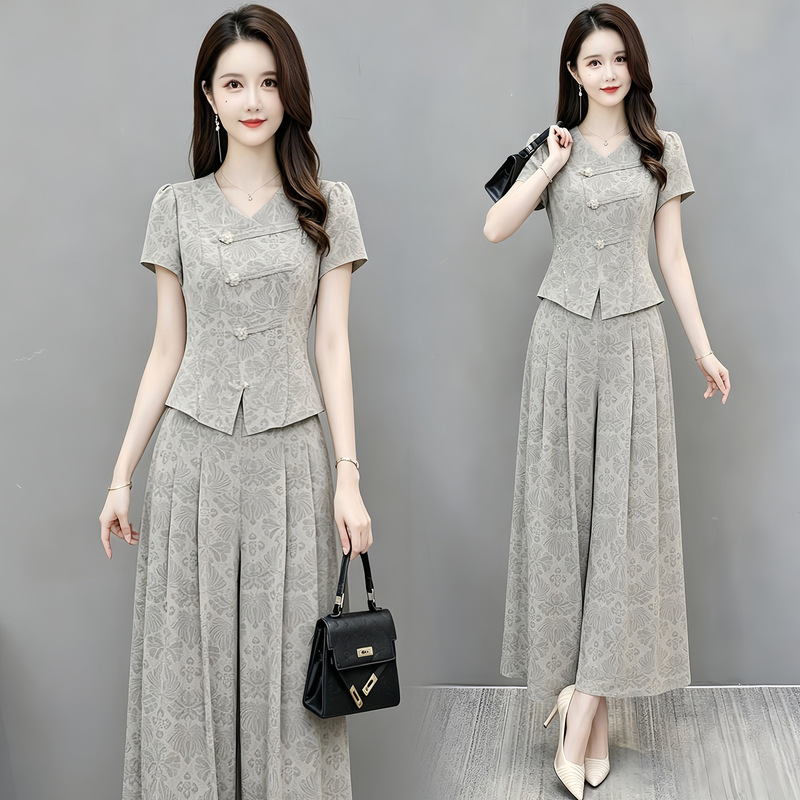Fashionable High-End Suit, Slim-Fit Mid-Length Style, Elegant 2026 Summer Fashion Goddess Style Two-Piece Set with Wide-Leg Pants Fashionable High-End Suit, Slim-Fit Mid-Length Style, Elegant 2026 Summer Fashion Goddess Style Two-Piece Set with Wide-Leg Pants