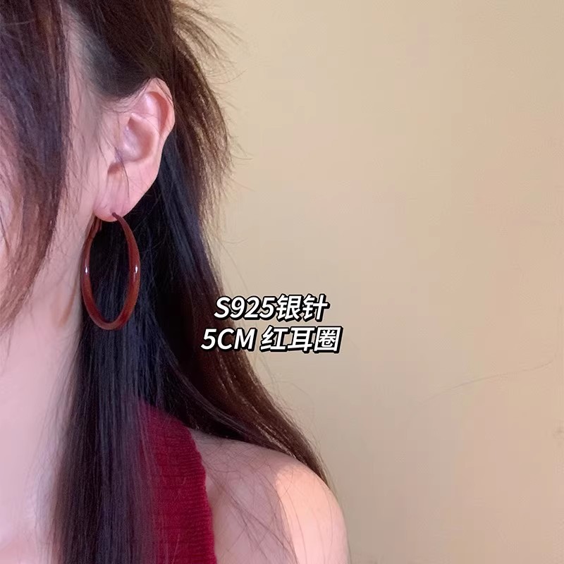 Pendientes de circón súper flash de alta calidad con aguja de plata 925 Pendientes de estilo explosivo de temperamento exquisito de lujo ligero femenino Pendientes de primavera y verano al por mayor