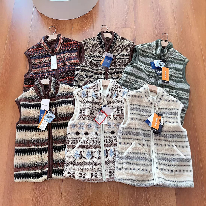 Fair Isle Lamb Wool Vest for Men and Women, Retro Geometric Style, Stand-Up Collar, Zippered, Fleece-Lined, Warm Vest