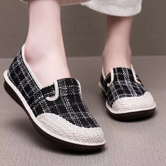 Fisherman shoes 2023 spring slip-on soft bottom mother shoes breathable old Beijing cloth shoes Linen straw casual women's shoes